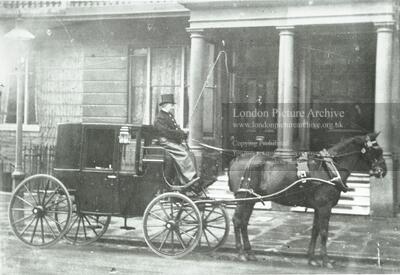 Horse-drawn cab 